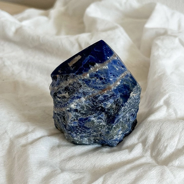 punta grezza in Sodalite